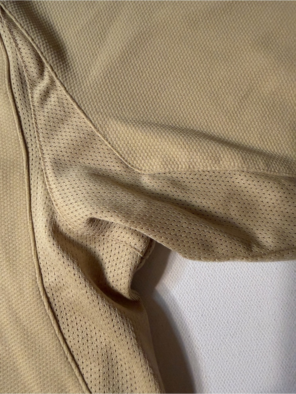 EUC Adidas Men's Polo Shirt Size 2XL Yellow Loose Fit Logo Golf Short Sleeves - Picture 4 of 9